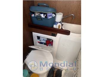 Marinello 26 cabin