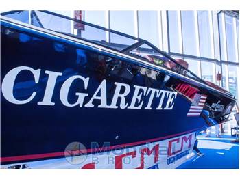 CIGARETTE mistress 35