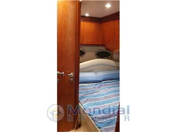 pershing 48