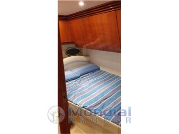 pershing 48