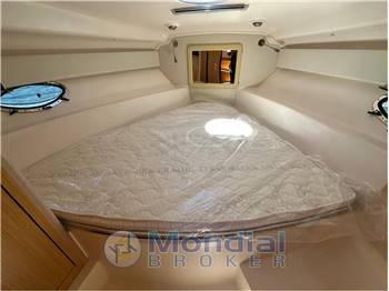 Mano Marine 32.50 Sport