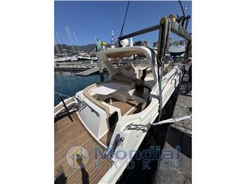 Mano Marine 32.50 Sport