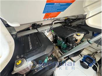 Azimut Atlantis 34