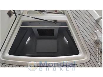 FERRETTI ALTURA 52