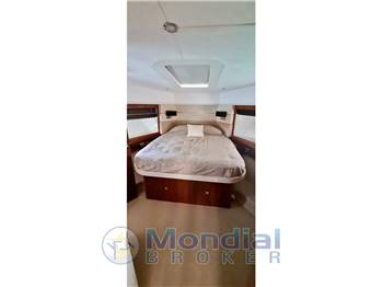 Princess Yachts V78