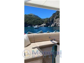 Princess Yachts V78