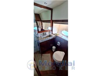 Princess Yachts V78