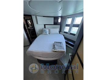 AZIMUT Azimut 62S ITALIA