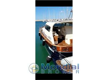 DI DONNA 42 HARD TOP  IN LINEA D'ASSE