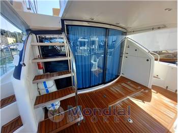 Fairline Squadron 58