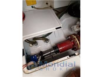 Fairline Squadron 58