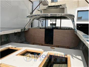 Bertram 31