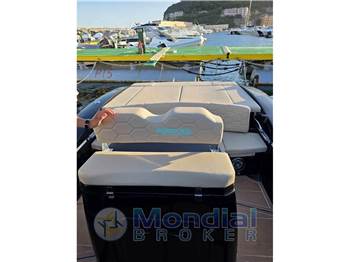 SEA PROP RIB 33