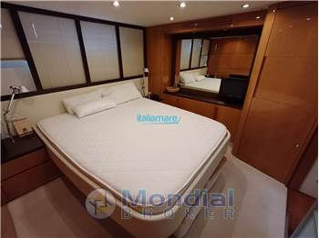 Pershing 56
