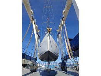 Beneteau OCEANIS 43