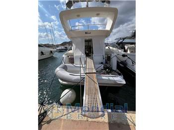 Azimut AZ 46