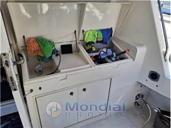 Hatteras 38 CONVERTIBLE