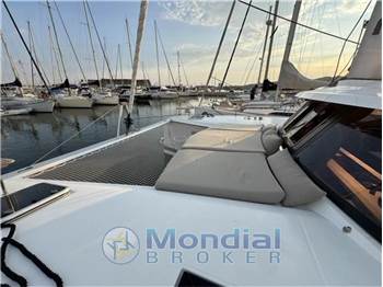 Fountaine Pajot Isla 40