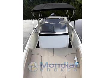 Quicksilver Activ 805 Open
