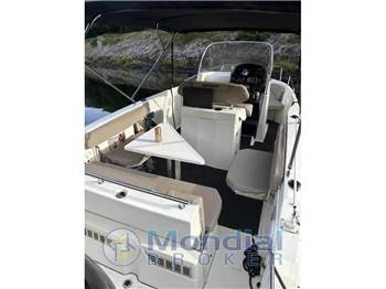Quicksilver Activ 805 Open