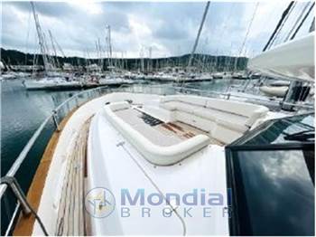Azimut Magellano 50