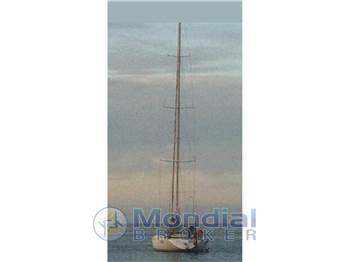 Cantiere del Pardo Grand Soleil 52 LC