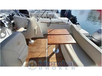 Jeanneau Cap Camarat 7.5 WA