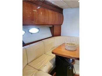 Pershing 54