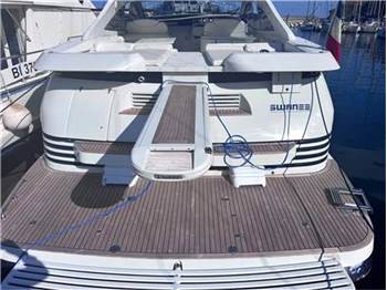 Pershing 54