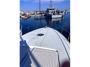 Pershing 54