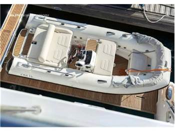 Azimut Fly 72