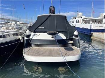 Pershing 50