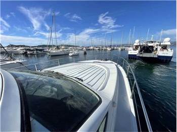 Pershing 50