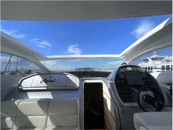 Pershing 50