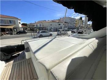 Pershing 50