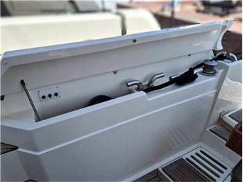 Ferretti yachts 620
