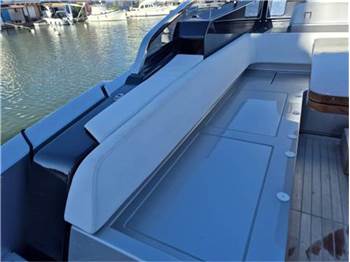 Riva Dolce48