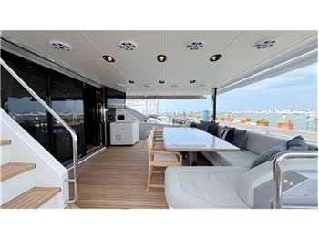 Azimut 27 grande metri