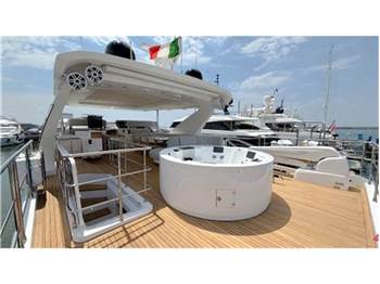 Azimut 27 grande metri