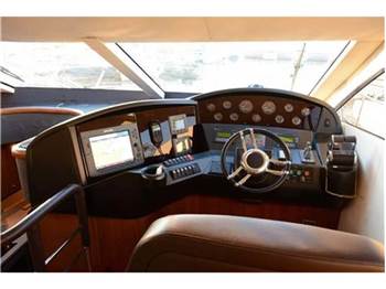 Sunseeker Manhattan 52