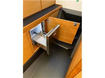 Wally Wallytender 48