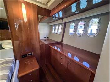 Riviera 5800 sport yacht
