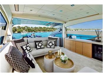 Pershing 64