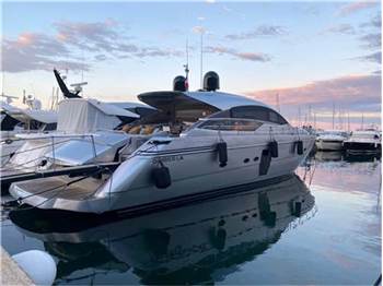 Pershing 64