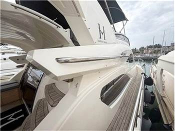 Pearl yachts 60