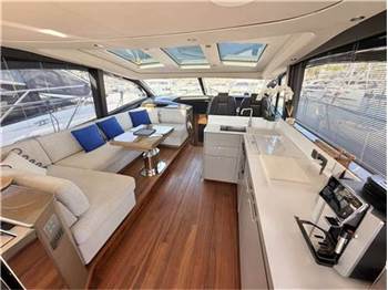 Princess yachts V55