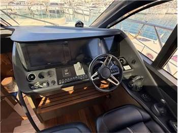 Princess yachts V55