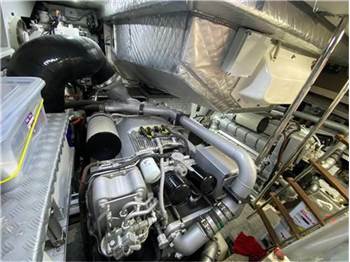 Pershing 70