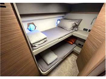 Ferretti yachts 450