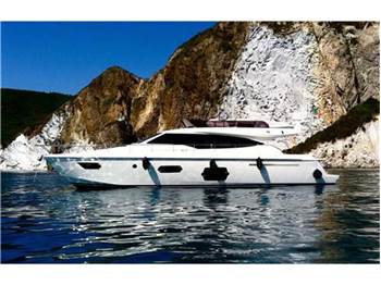 Ferretti yachts 570